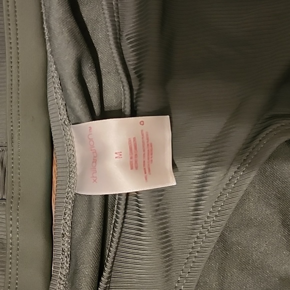 Bikini - Picture 2 of 3